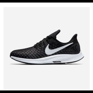Nike Air Zoom Pegasus 35 Women’s Shoe